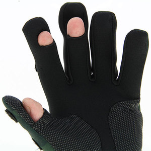 #2 Rękawiczki wędkarskie neoprenowe NGT Kamuflaż rom L